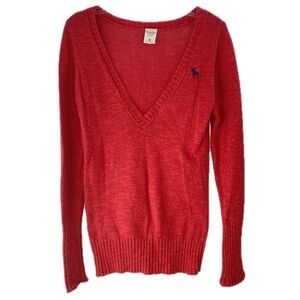 Abercrombie & Fitch - Vintage 00s - Women/Juniors - Red Sweater - Size: Medium